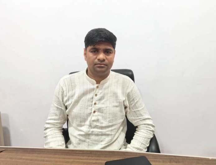 बड़ी खबर(हल्द्वानी)जिला सूचना अधिकारी नैनीताल का अतिरिक्त चार्ज मिला अहमद नदीम को ।।