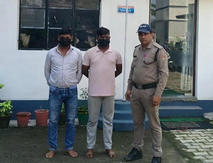 जमीन के कूटरचित दस्तावेज तैयार कर कब्जे का आरोप, दो गिरफ्तार