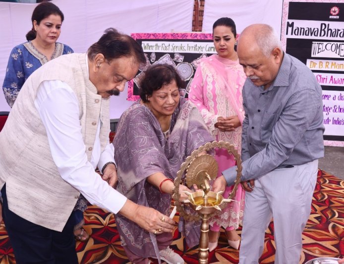प्रख्यात पुरातत्वविद प्रो.बीआर मणि का छात्रों से संवाद