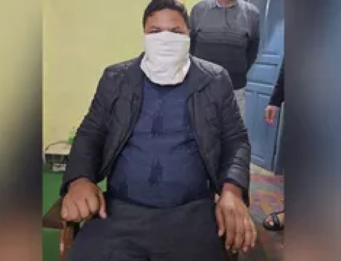 भूमि की नाप-जोख के एवज में 30 हजार रुपये रिश्वत लेते पटवारी गिरफ्तार।