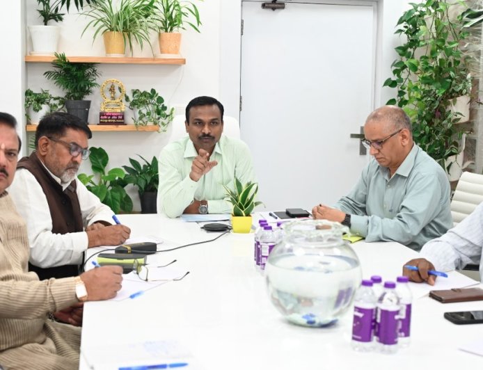 SIR पर राजनैतिक दलों के साथ की बैठक