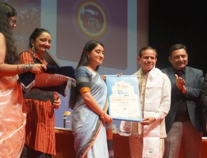 Dehradun:-गढ़वाल केंद्रीय विश्वविद्यालय में विश्व पर्यटन दिवस पर तीन दिवसीय पर्यटन उत्सव का आयोजन,विनसर पब्लिकेशन के व्यवस्थापक कीर्ति नवानी ‘सैर सलीका पुरस्कार’ से सम्मानित