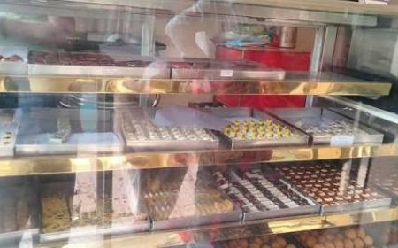 26 अक्टूबर से खुली मिठाइयों पर भी लिखनी होगी निर्माण और एक्सपायरी डेट।