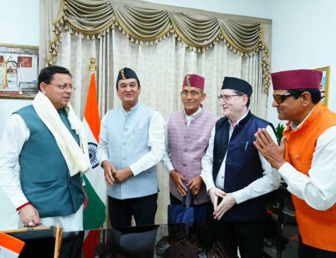 उत्तराखंड महापरिषद के प्रतिनिधि भरत सिंह बिष्ट ने की मुख्यमंत्री पुष्कर सिंह धामी से मुलाकात