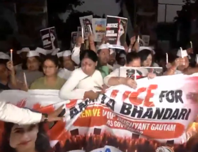 दिल्ली से उत्तराखण्ड तक मशाल जुलूस व विरोध जारी,मुकदमे दर्ज