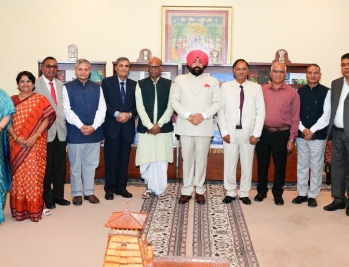 Dehradun:-राज्यपाल गुरमीत सिंह से विभिन्न प्रतिनिधिमंडलों ने की भेंट,कार्यकाल के दौरान मिले सहयोग के लिए जताया आभार
