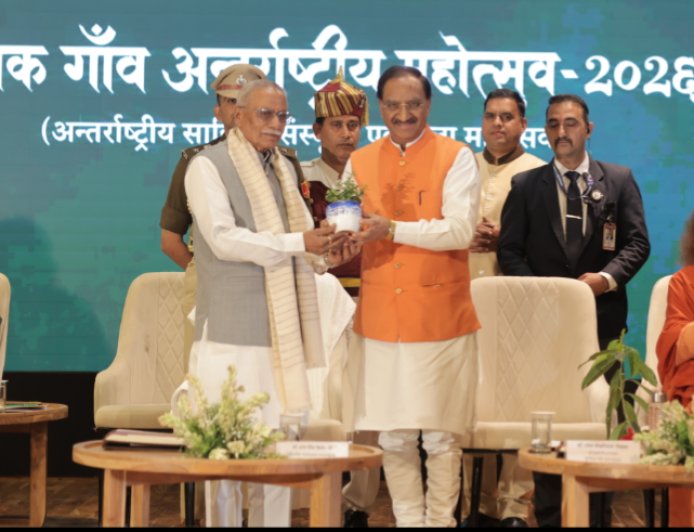 लेखक गाँव अंतरराष्ट्रीय महोत्सव का राज्यपाल ने किया शुभारंभ