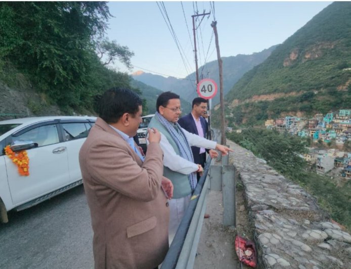 मुख्यमंत्री धामी ने किया राष्ट्रीय राजमार्ग का स्थलीय निरीक्षण