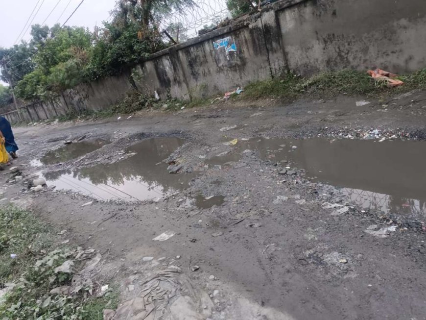 लालकुआं में जमरानी नहर निर्माण बना  लोगों के लिए मुसीबत, बदहाल सड़कों से हादसों का खतरा, विभाग बेपरवाह ।।